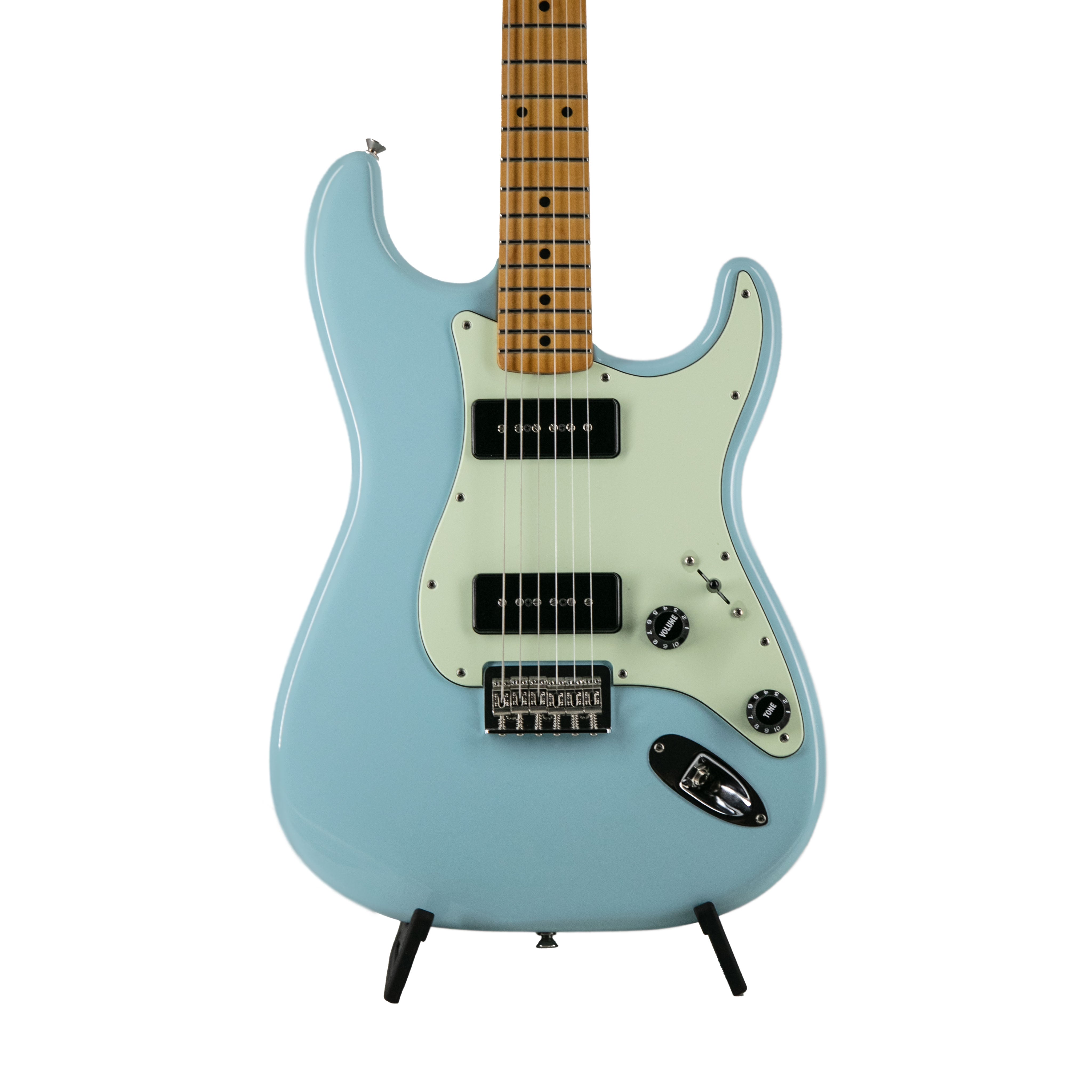 ギター Fender Noventa Stratocaster Daphne Blue Amazon.com: Fender Noventa Stratocaster Electric Guitar