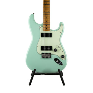 Fender Noventa Stratocaster Electric Guitar, Maple Fretboard, Surf Green, MX21095230