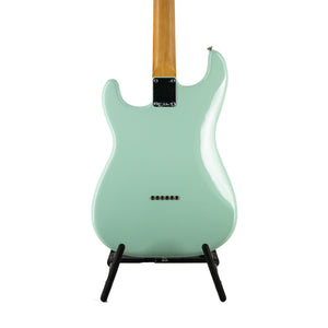 Fender Noventa Stratocaster Electric Guitar, Maple Fretboard, Surf Green, MX21095230